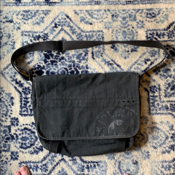 Kipling Other - Kipling Messenger Bag